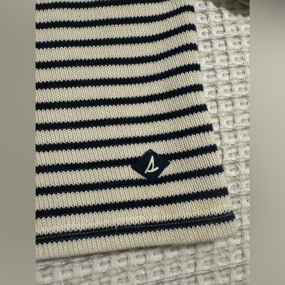 Sperry Pullover Sweater Size Medium (#231) - Picture 4 of 10